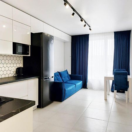 Apartamento Новобудова Місто Трав, Р-Н Вікторії Гарденс Leópolis Exterior foto